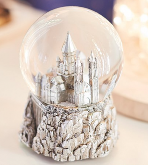 Hogwarts Snow Globe
